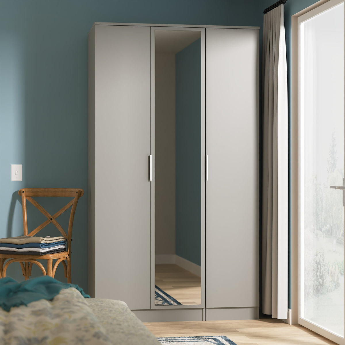 Plymouth Tall Triple Mirror Robe