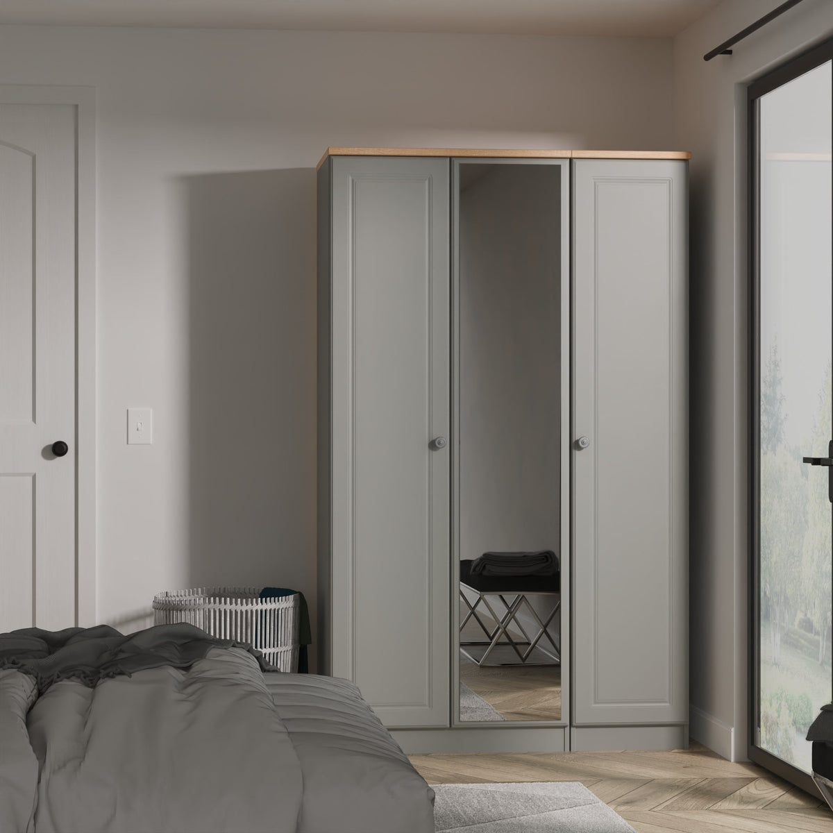 Norfolk Triple Mirror Robe