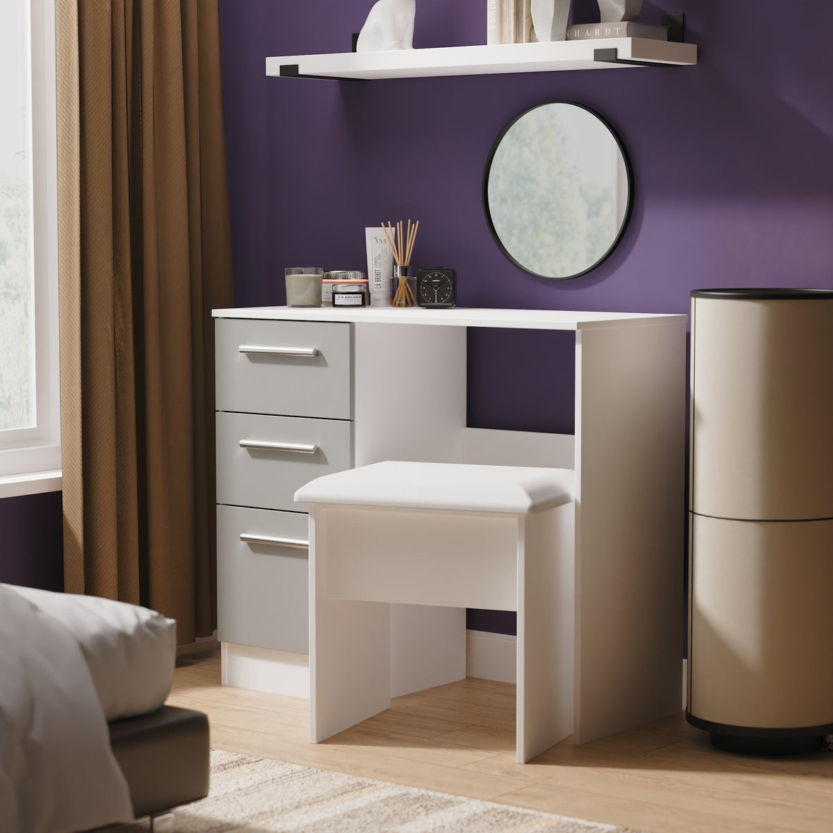 Contrast Vanity