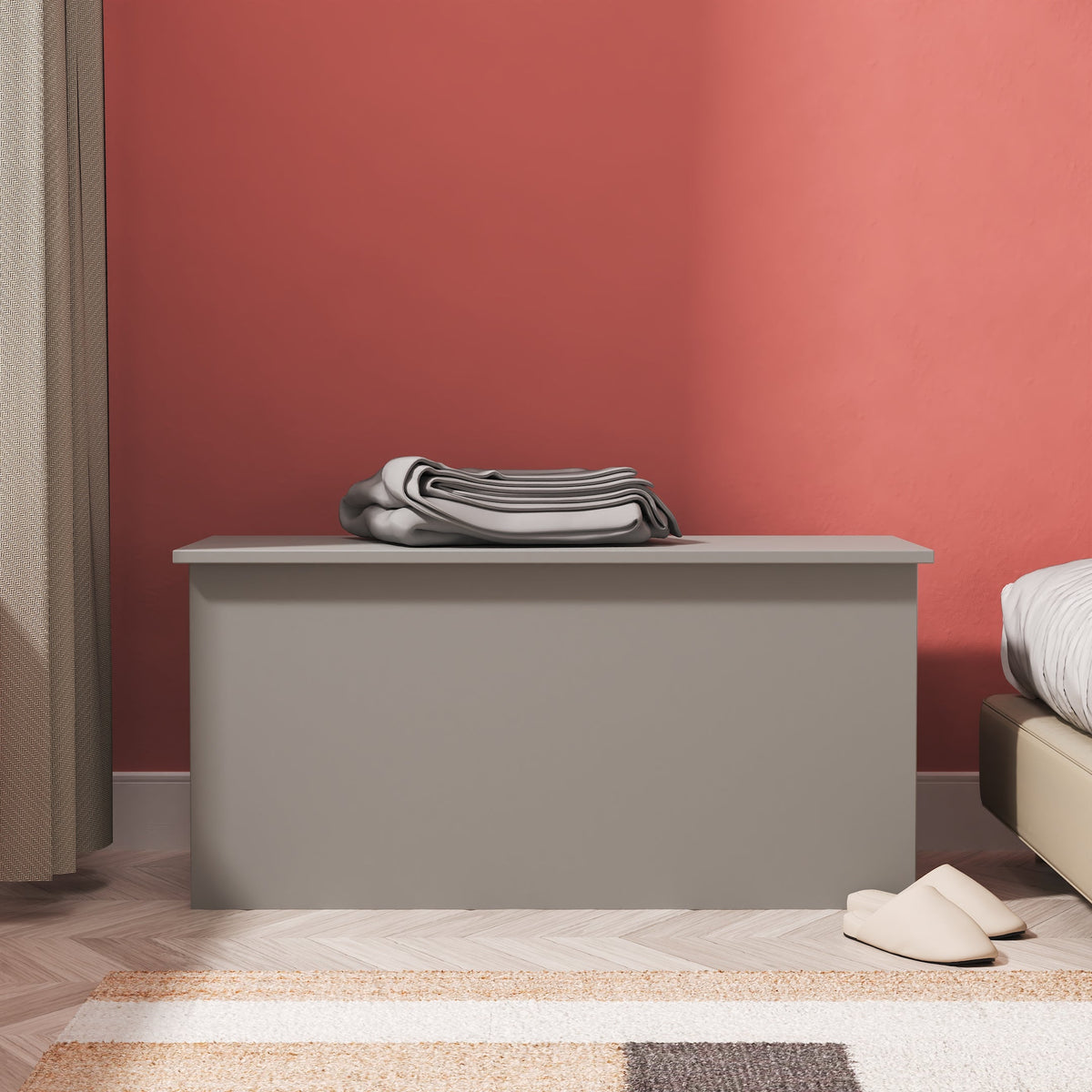 Contrast Blanket Box