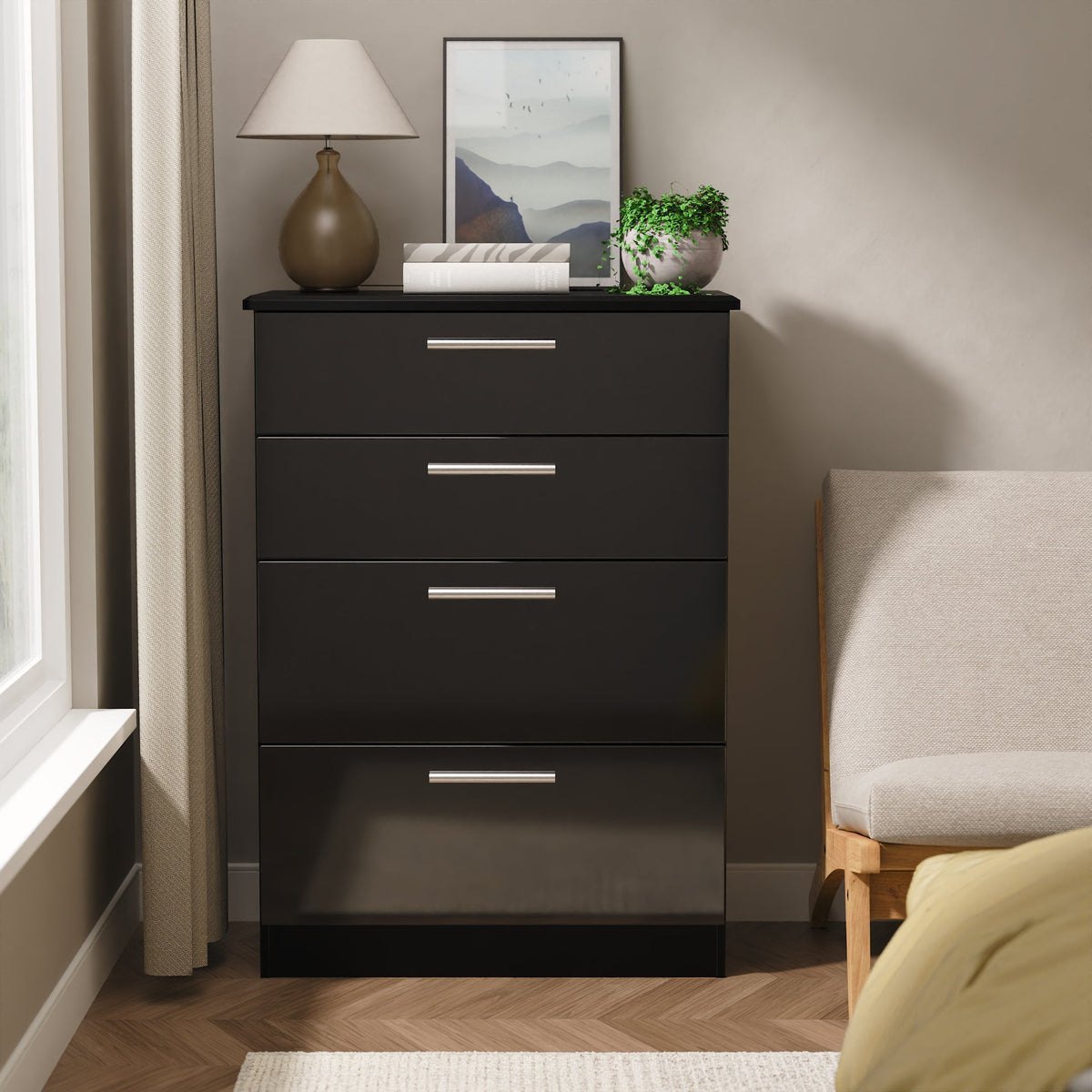 Knightsbridge 4 Drawer Deep Chest