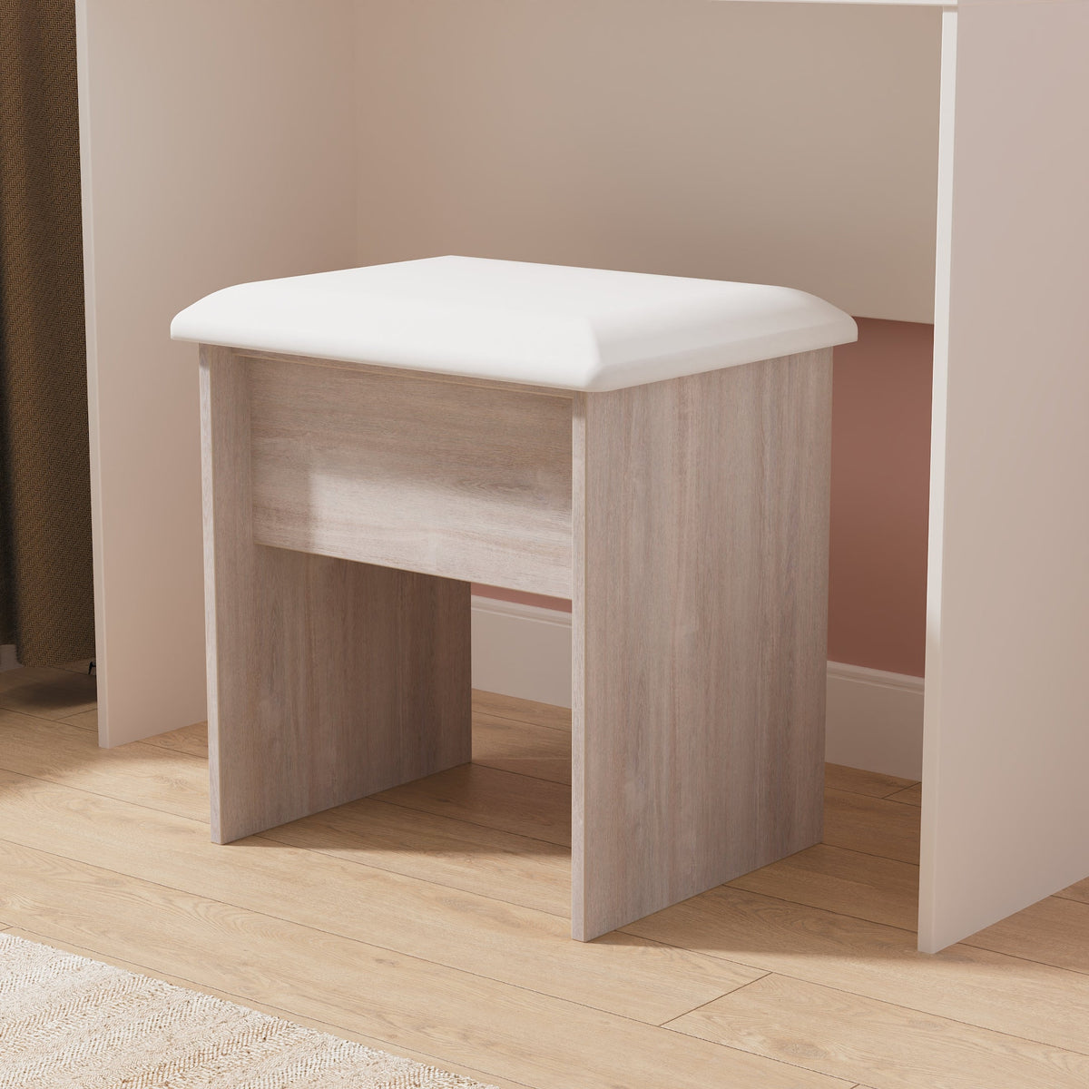 Worcester Stool